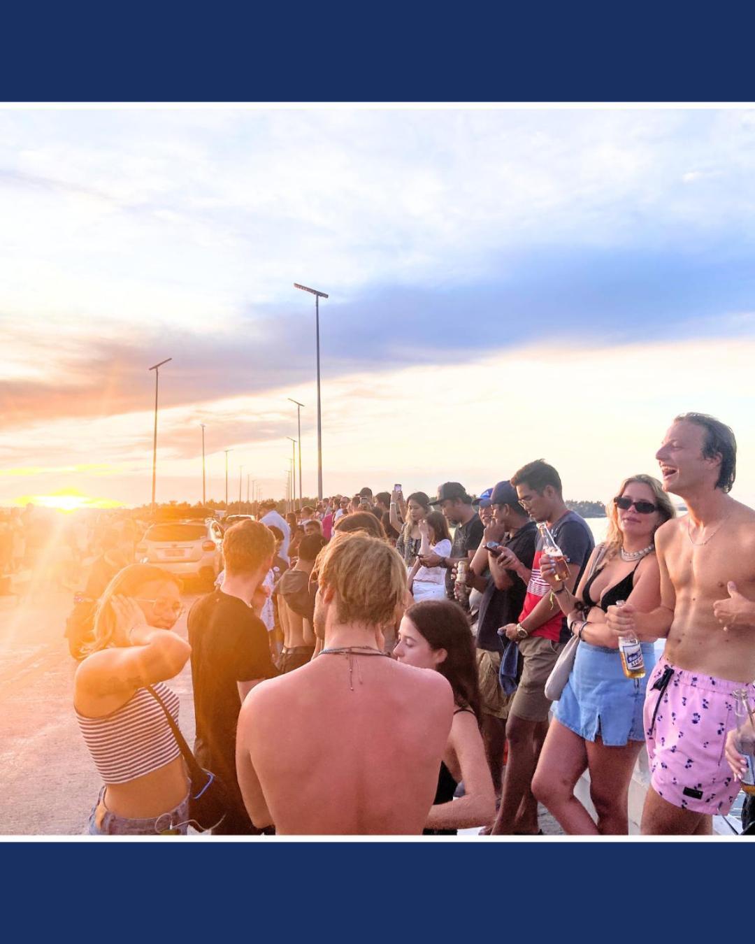 Three Little Birds Surf Hostel Хенерал Луна Екстериор снимка
