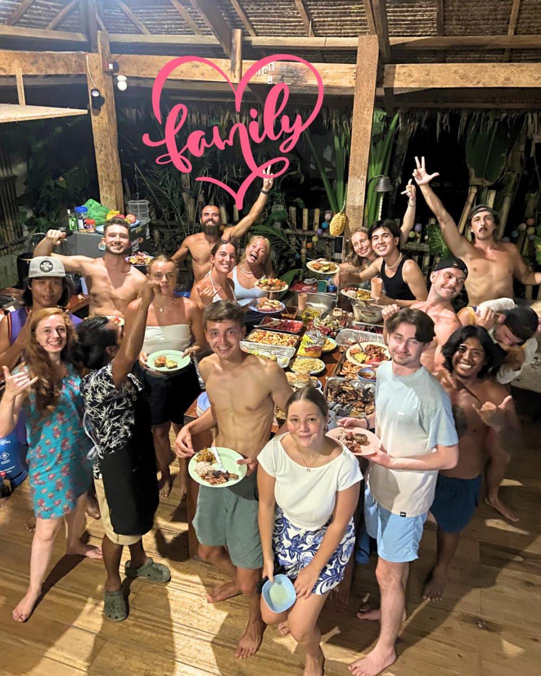 Three Little Birds Surf Hostel Хенерал Луна Екстериор снимка